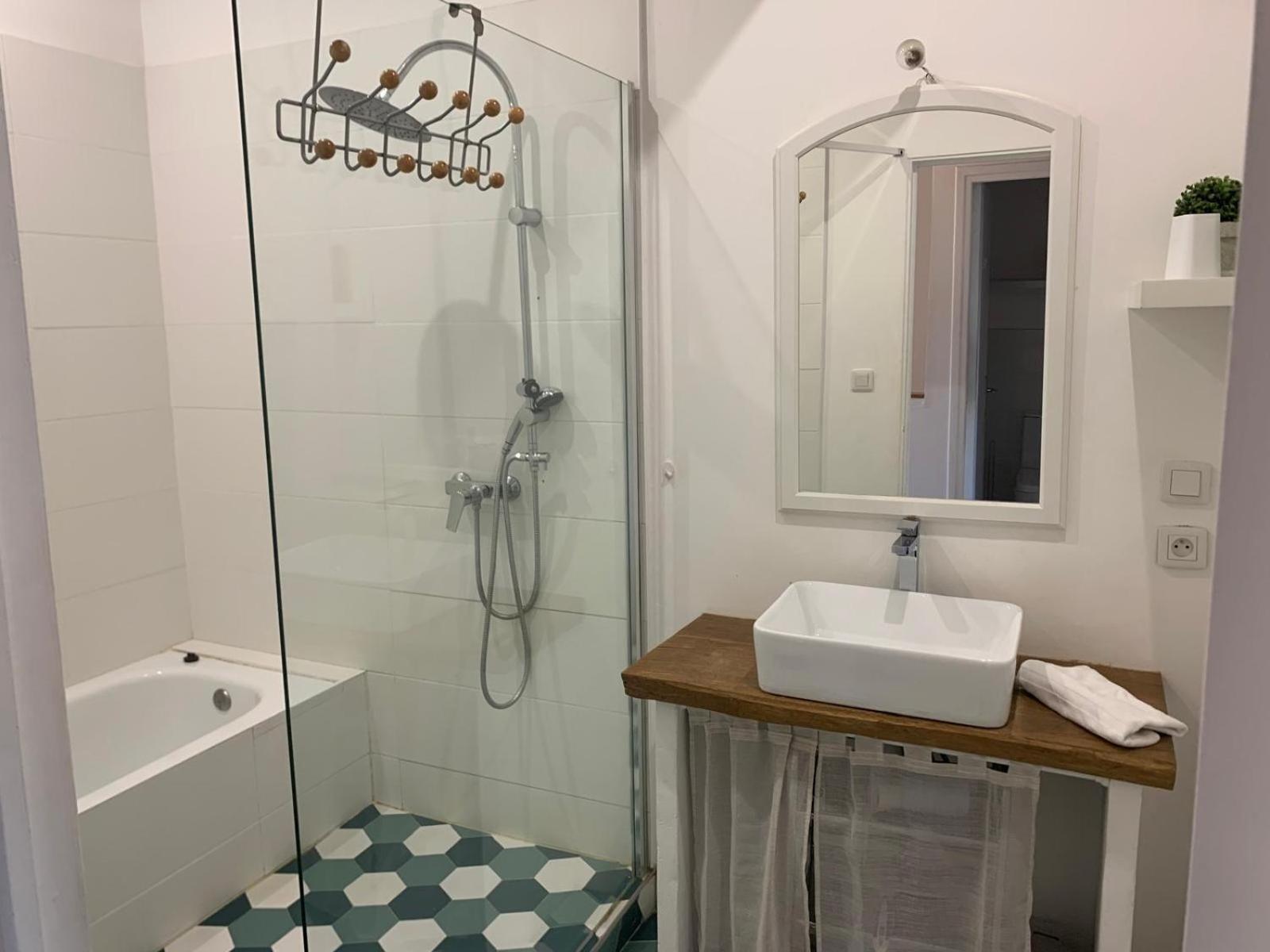 La Maison De Marie - Jardin Arbore - Garage Privatif - Netflix Carcassonne Dış mekan fotoğraf